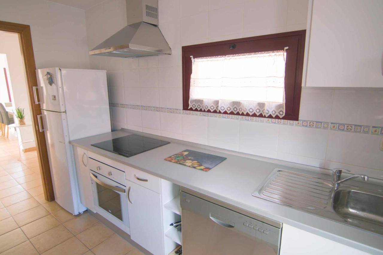 Anju Villas, Tamara * Corralejo